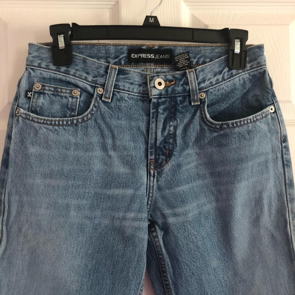 Express Low Rise Flare Jeans - Picture 4 of 6